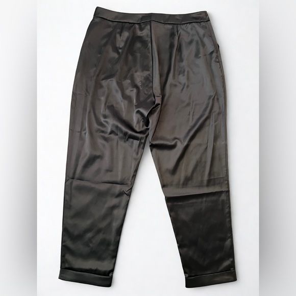 Fashion Nova Satin Dress pants Cardi B Collab🌼 - Picture 2 of 9